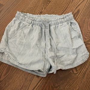 american eagle shorts